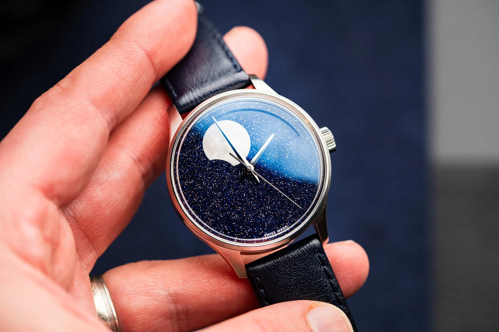 Christopher Ward C1 Moonphase: Sự Tinh Tế và Sang Trọng với Giá 2.325 USD